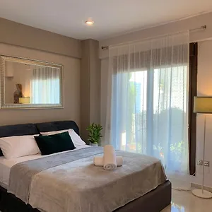 Antony Luxury In Θεσσαλονίκη